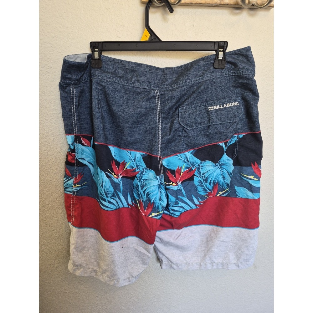 Vintage Billabong Boardshorts Mens 36 Blue Red Hawaiian Swim Trunks - Picture 2 of 5